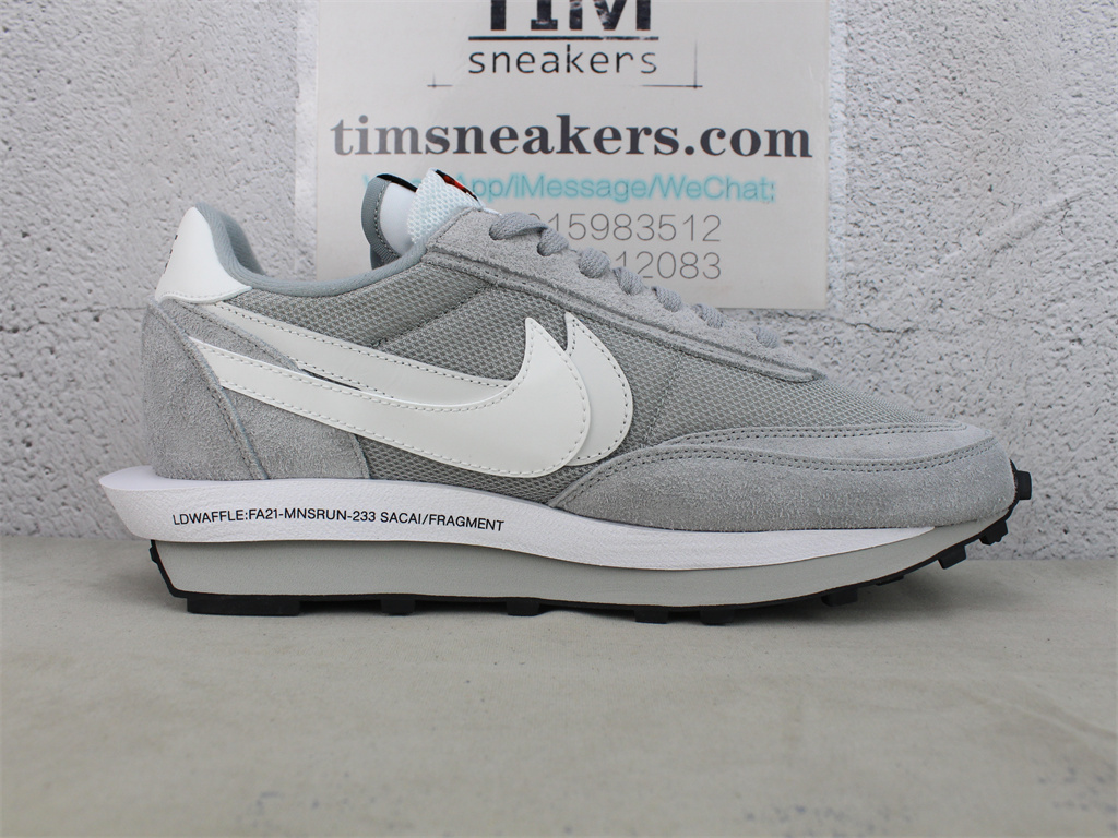 Fragment x Sacai x Nike LDWaffle Light Smoke Grey DH2684 001